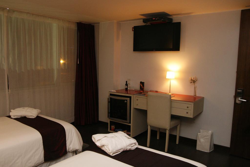 Nu House Boutique Hotel Quito Exterior foto
